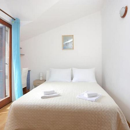 Holiday Home Mons Aureus Gornje Sitno Екстериор снимка