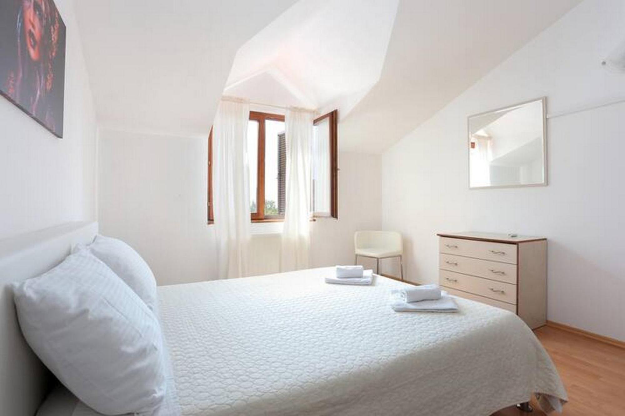 Holiday Home Mons Aureus Gornje Sitno Екстериор снимка