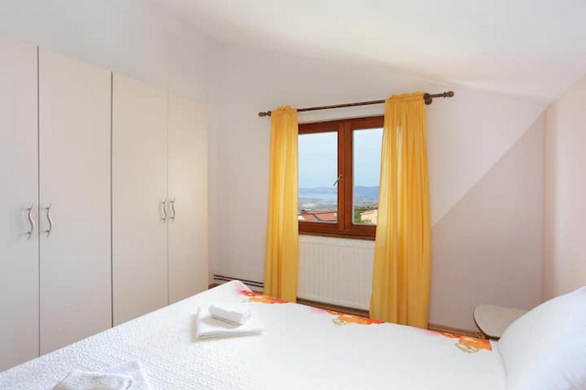 Holiday Home Mons Aureus Gornje Sitno Екстериор снимка