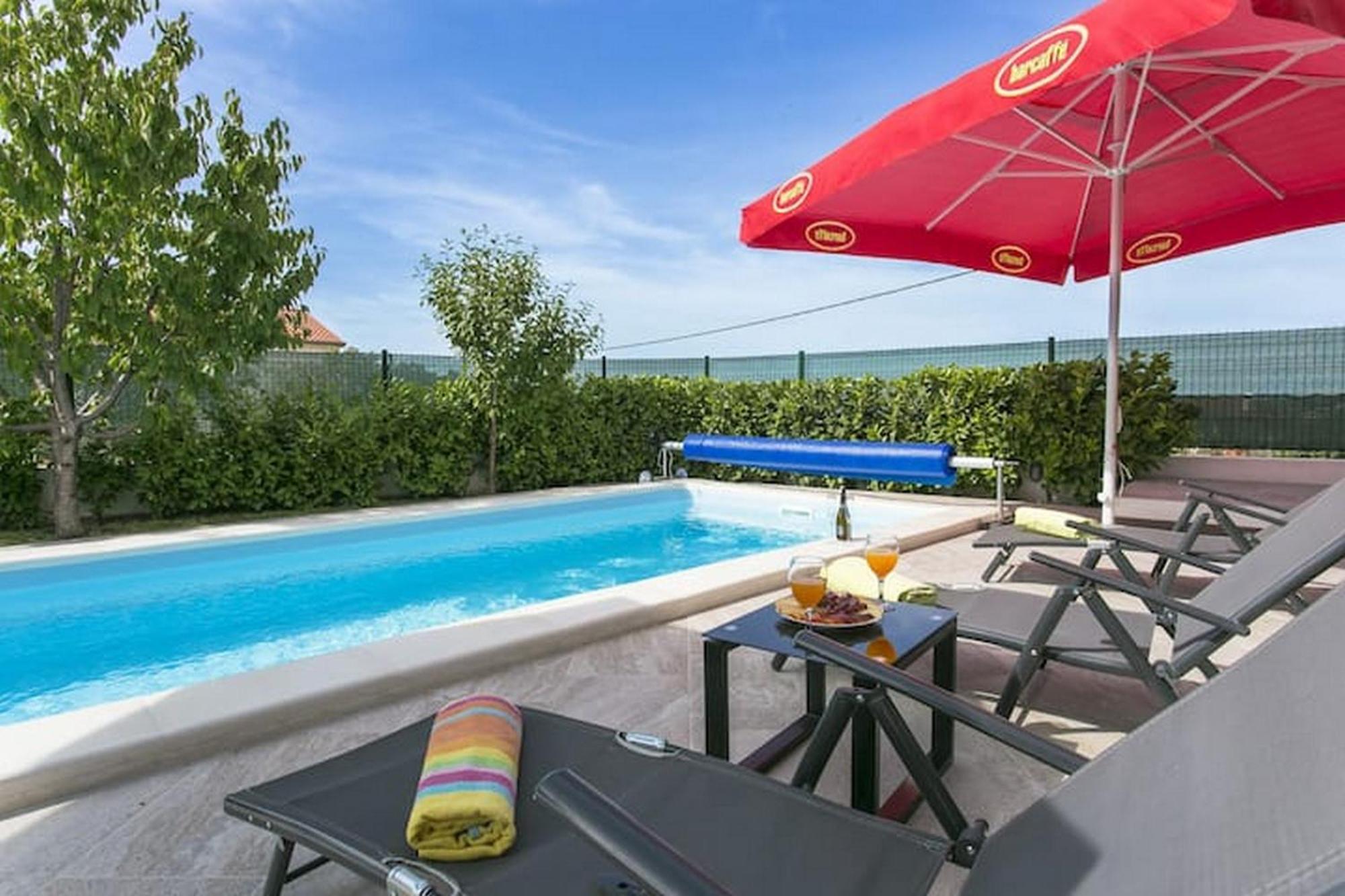 Holiday Home Mons Aureus Gornje Sitno Екстериор снимка