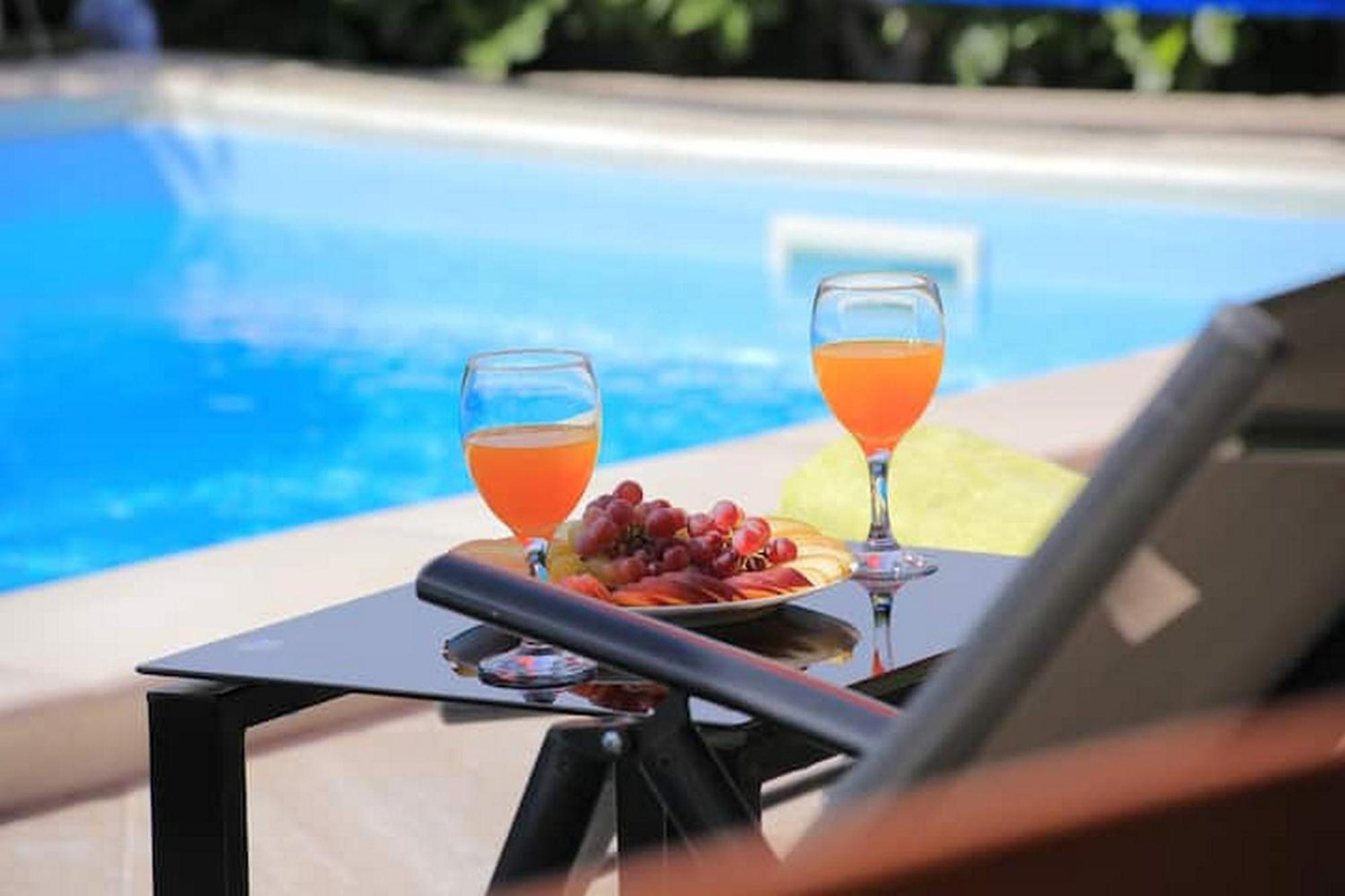 Holiday Home Mons Aureus Gornje Sitno Екстериор снимка
